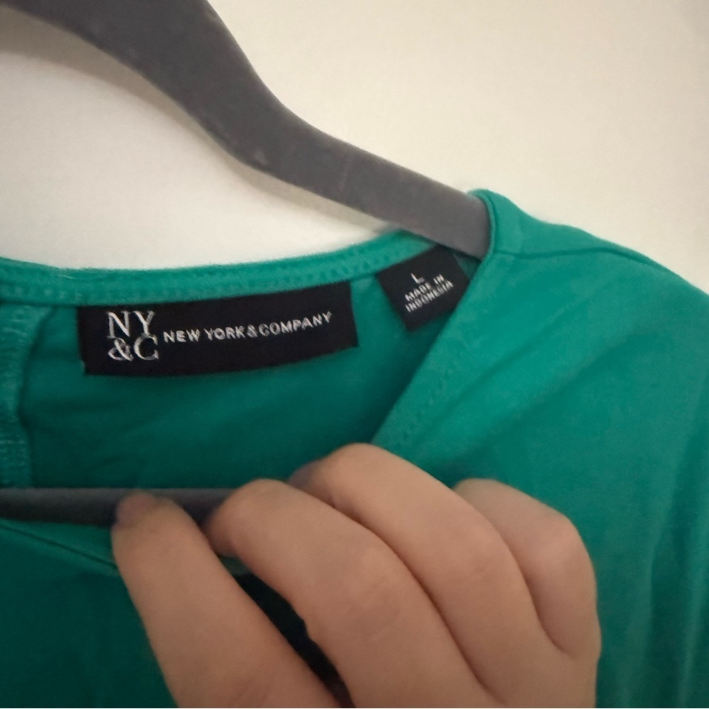 New York & Company Green Button-Back Mini Dress - Picture 8 of 9